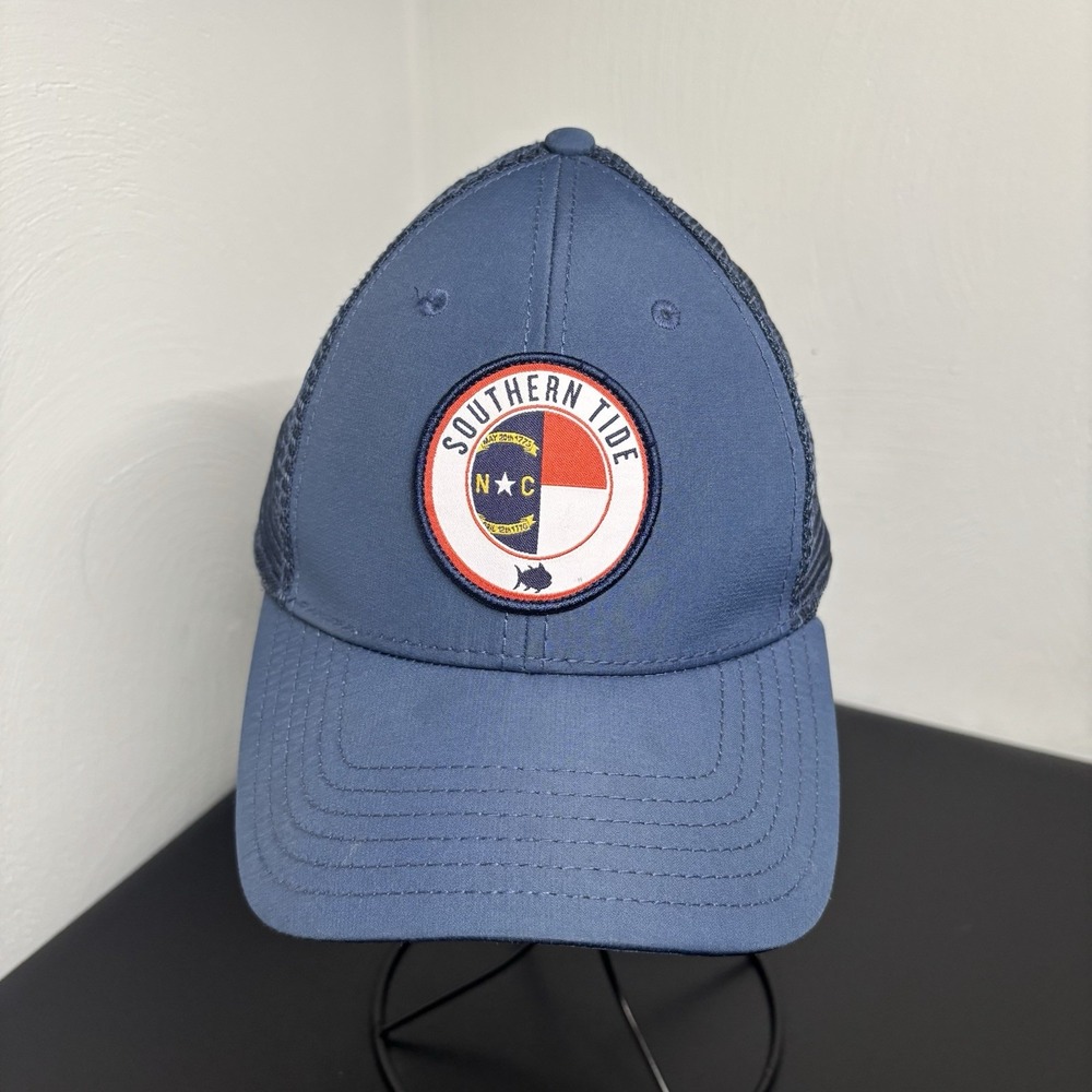Southern Tide North Carolina Patch Performance Trucker Hat‎ Blue Adjustable NC
